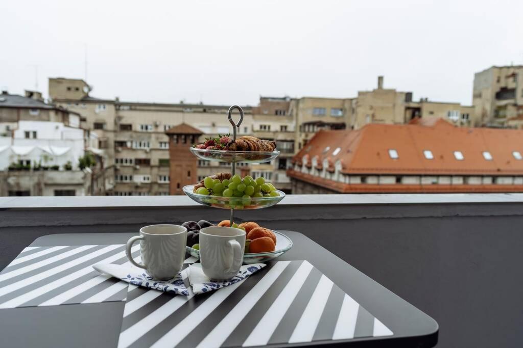 Amazing City View - Terrace+Netflix - City Center Bükreş Dış mekan fotoğraf