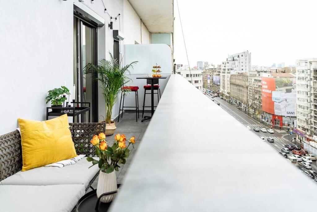 Amazing City View - Terrace+Netflix - City Center Bükreş Dış mekan fotoğraf